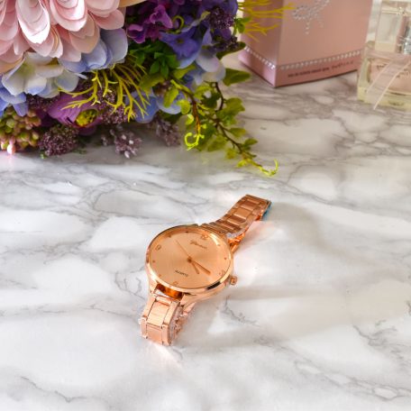 luxusné dámske elegantné hodinky z ružového zlata